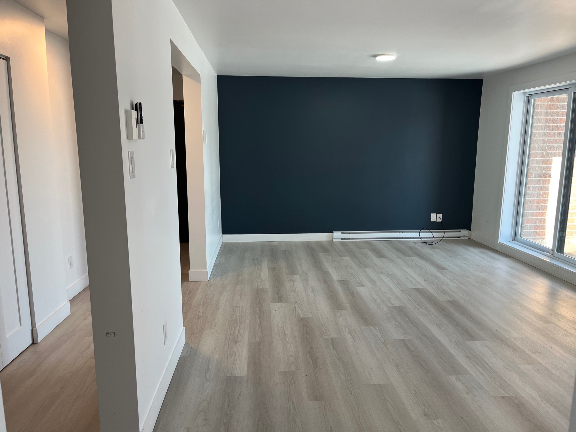 1040 – 4 De la Montagne